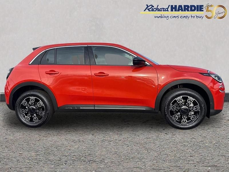 New Fiat 600 S 134 HP (98 kW) 2025 Orange SUV