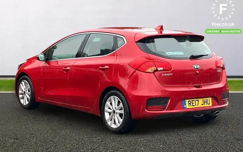Used Kia Ceed 136 HP (100 kW) 2017 Red Hatchback