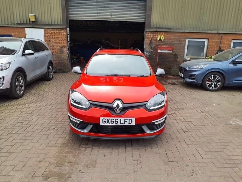 Used Renault Mégane GT Line GT-Line 130 HP (95 kW) 2016 Red Estate