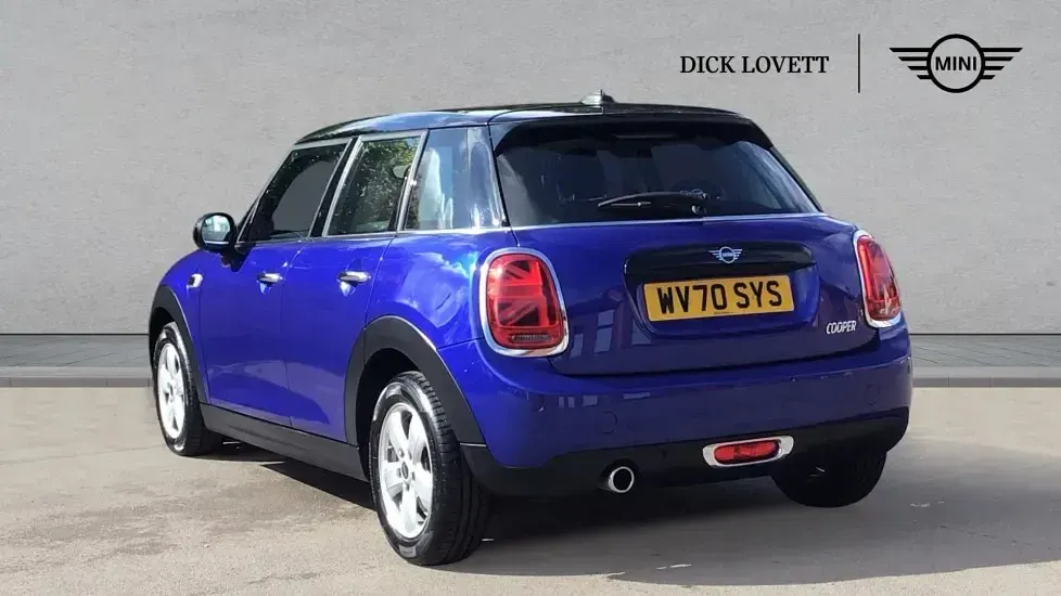 Used Mini Cooper Classic 136 HP (100 kW) 2020 Blue Hatchback