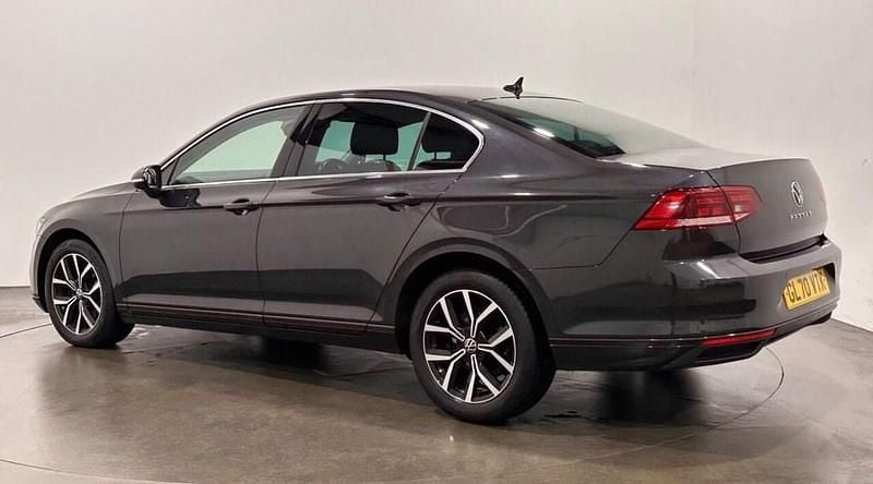 Used VW Passat SEL 150 HP (110 kW) 2020 Grey Sedan