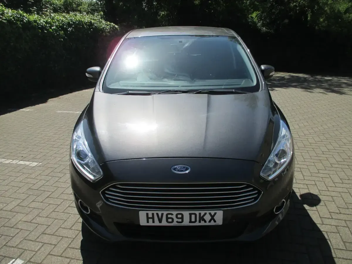Used Ford S-MAX Zetec 150 HP (110 kW) 2019 Grey MPV