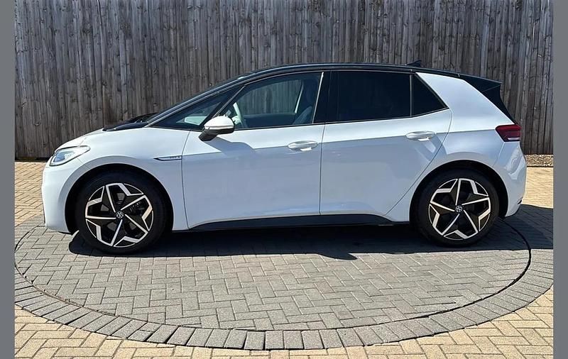 Used VW ID.3 Pro 150 kW (204 HP) 2021 White Hatchback