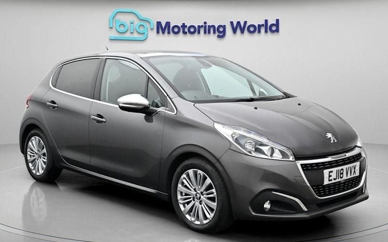 Second-hand Peugeot 208 Allure Premium 82 CP (60 kW) 2018 Hatchback