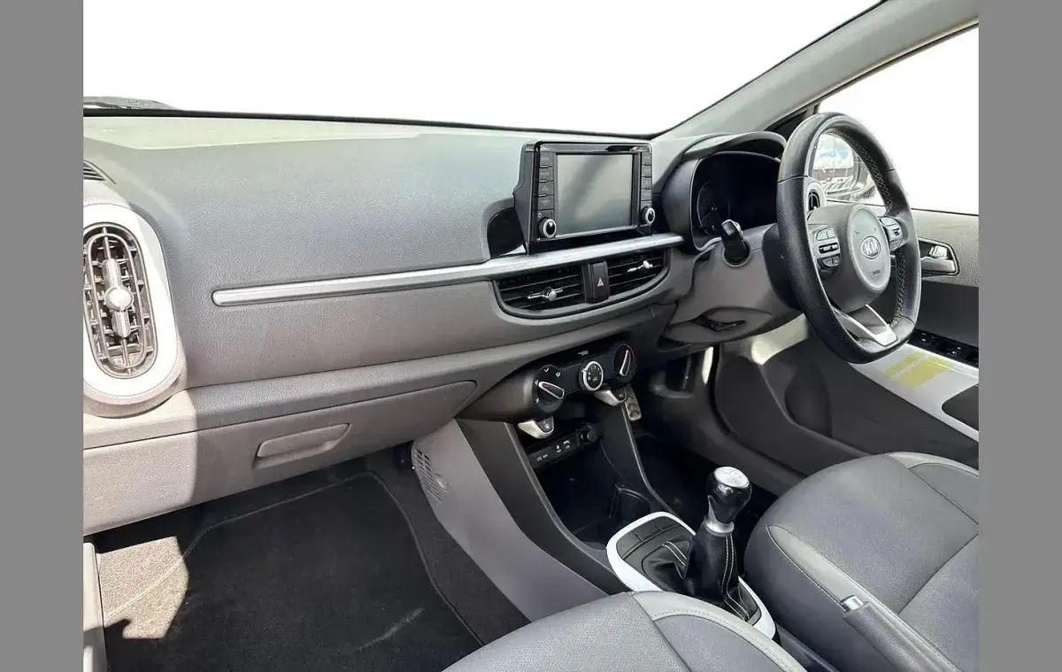 Used Kia Picanto X-Line 83 HP (61 kW) 2019 Silver Hatchback