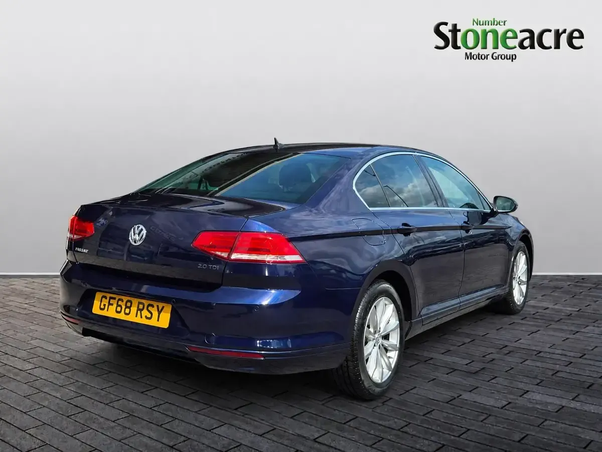 Used VW Passat Business 150 HP (110 kW) 2018 Blue Sedan