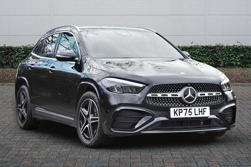 Used Mercedes GLA200 Executive 150 HP (110 kW) 2025 Black SUV