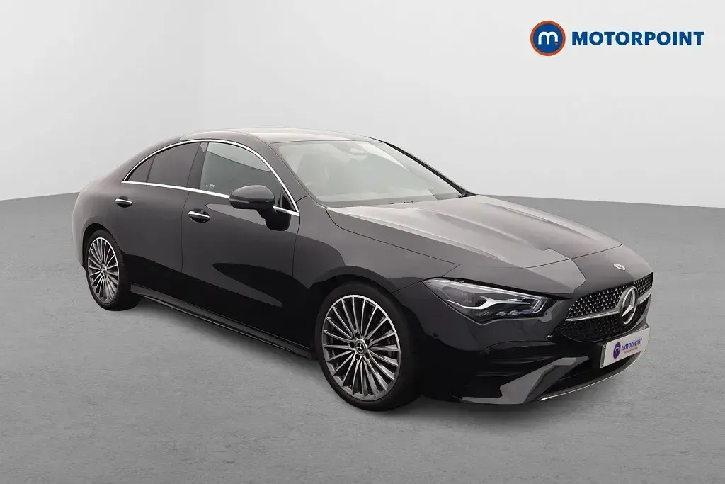 Gebraucht Mercedes CLA180 AMG Line Premium 136 PS (100 kW) 2025 Limousine