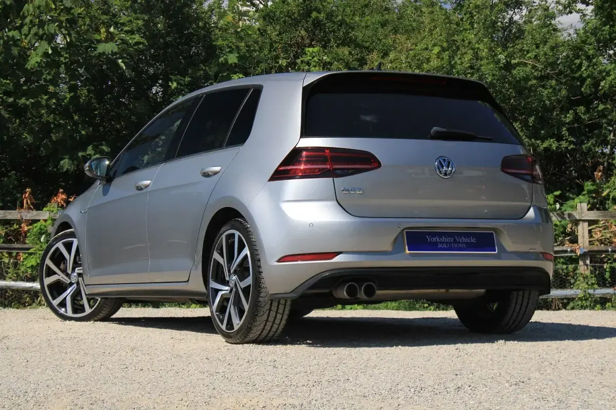Used VW Golf VII GTD 184 HP (135 kW) 2019 Silver Hatchback