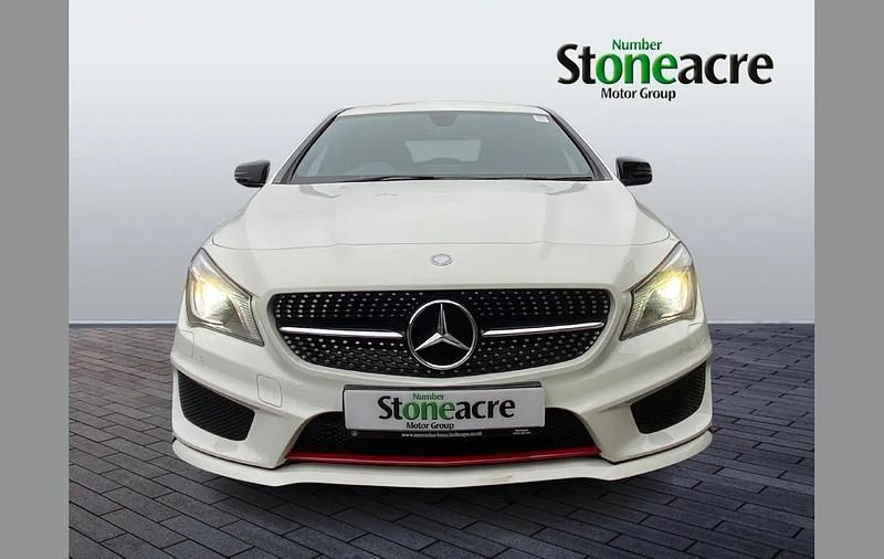 Used Mercedes CLA250 AMG 214 HP (157 kW) 2016 White Sedan