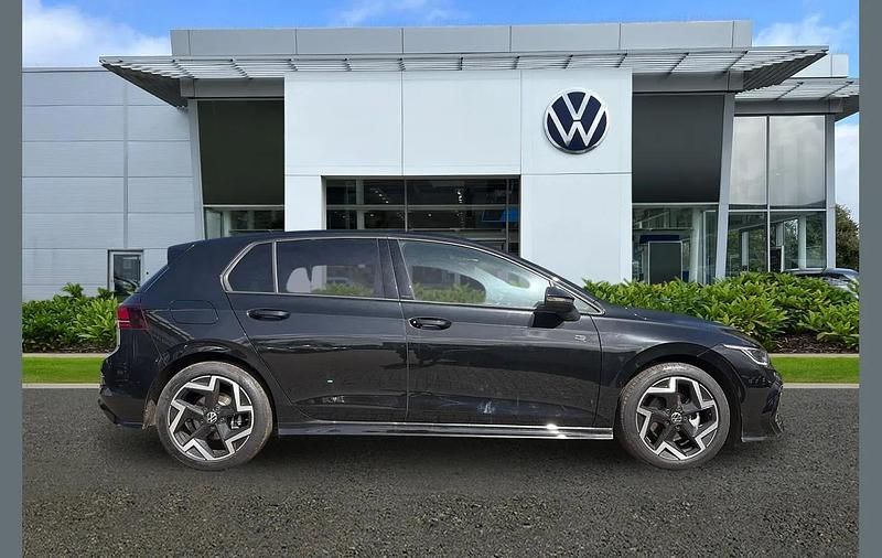 Used VW Golf VIII R-line 150 HP (110 kW) 2025 Black Hatchback