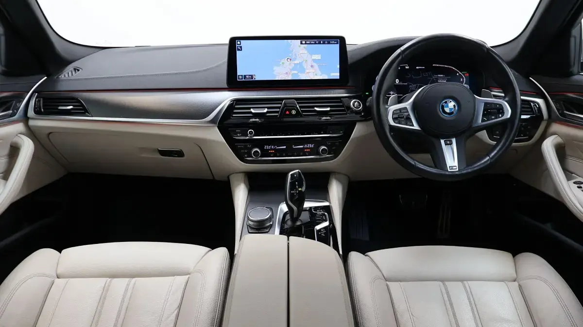 Used BMW 530e M Sport 288 HP (211 kW) 2024 Grey Estate