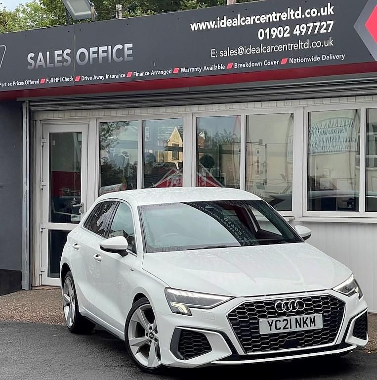 Used Audi A3 Sportback S-Line 150 HP (110 kW) 2021 White Hatchback