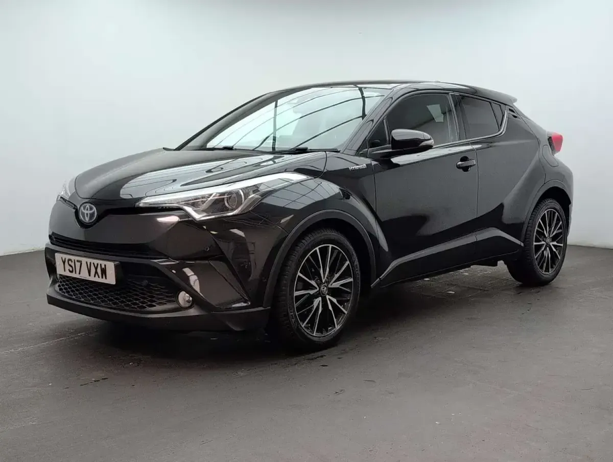 Used Toyota C-HR 122 HP (89 kW) 2017 Black SUV