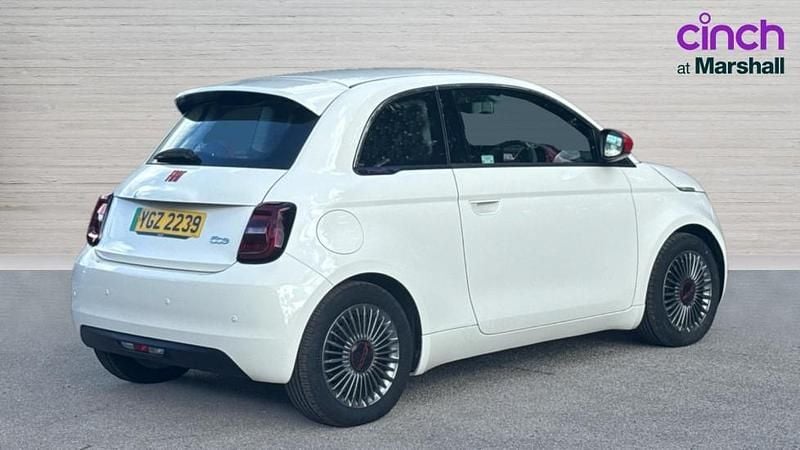 Used Fiat 500e Red 69 kW (95 HP) 2022 White
