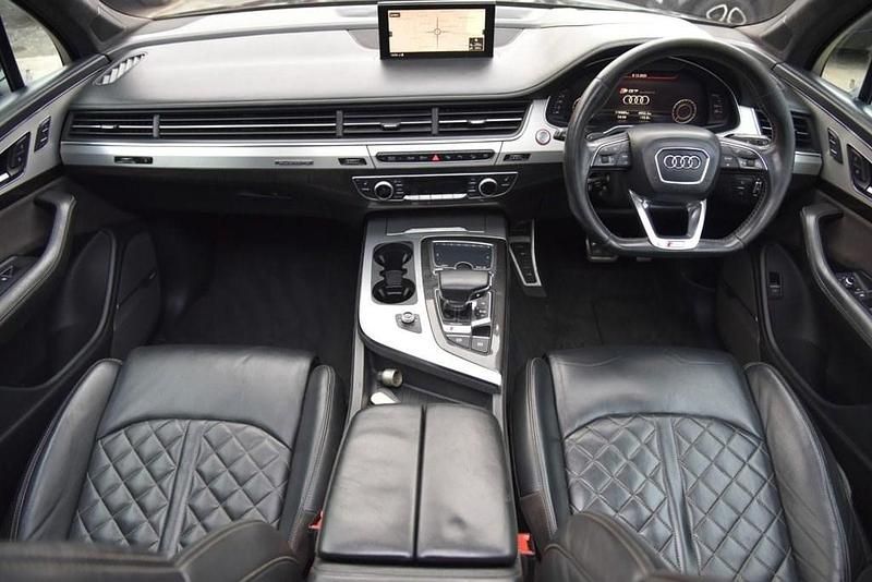 Used Audi SQ7 Advanced 435 HP (319 kW) 2018 Black SUV