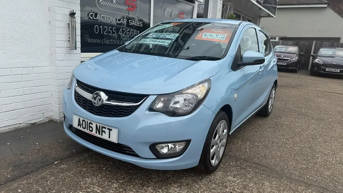 Used Vauxhall Viva 75 HP (55 kW) 2016 Blue Hatchback