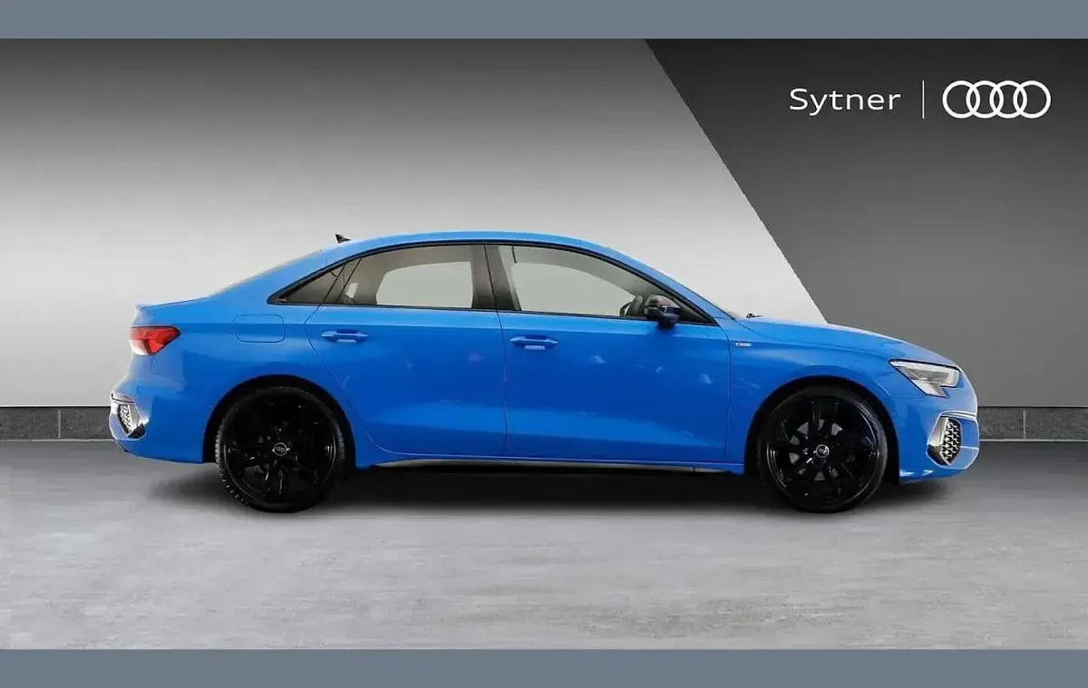 Used Audi A3 Comfort 150 HP (110 kW) 2023 Blue Sedan