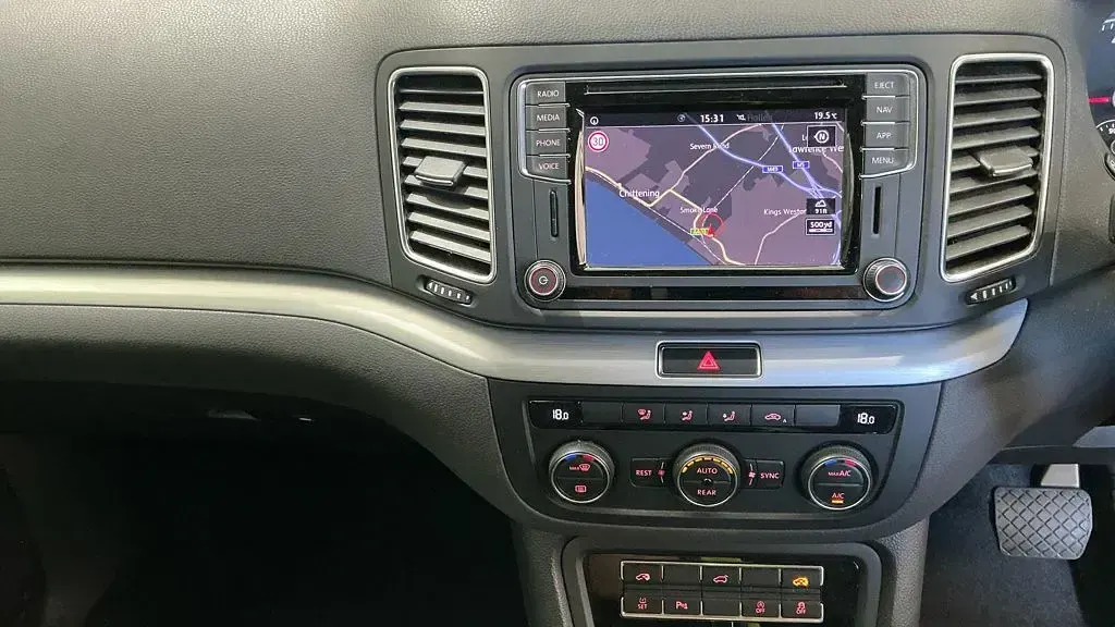 Used VW Sharan SE 150 HP (110 kW) 2019 Grey MPV