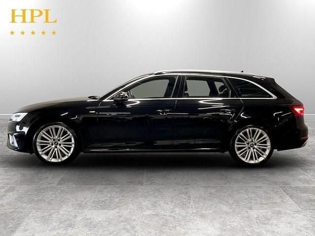Używany Audi A4 S-Line 150 KM (110 kW) 2019 Czarny Kombi