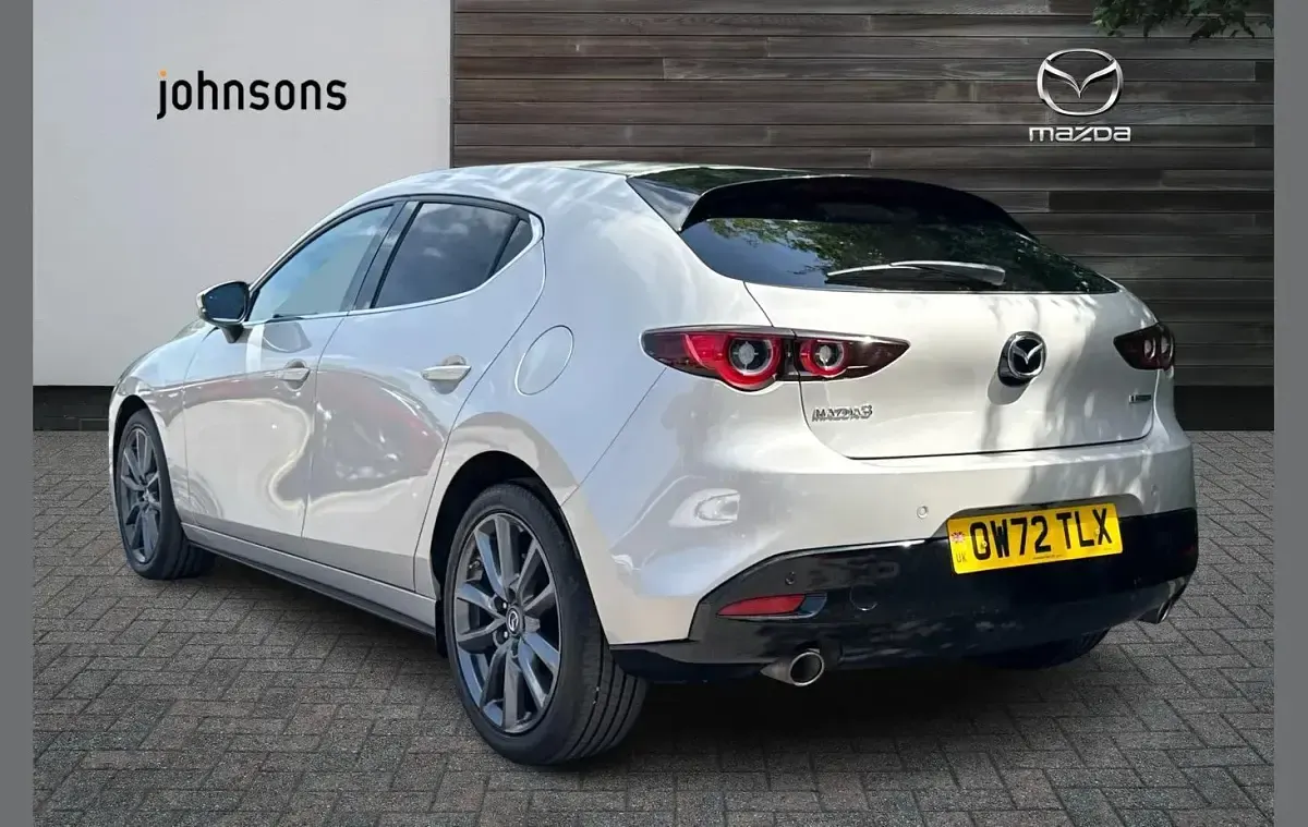 Used Mazda 3 Inclusive 120 HP (88 kW) 2023 Silver Hatchback