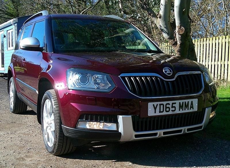 Used Skoda Yeti SE L 2015 Maroon SUV