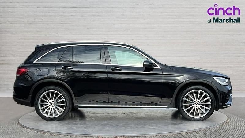 Used Mercedes GLC300 AMG Line Premium 245 HP (180 kW) 2020 Black