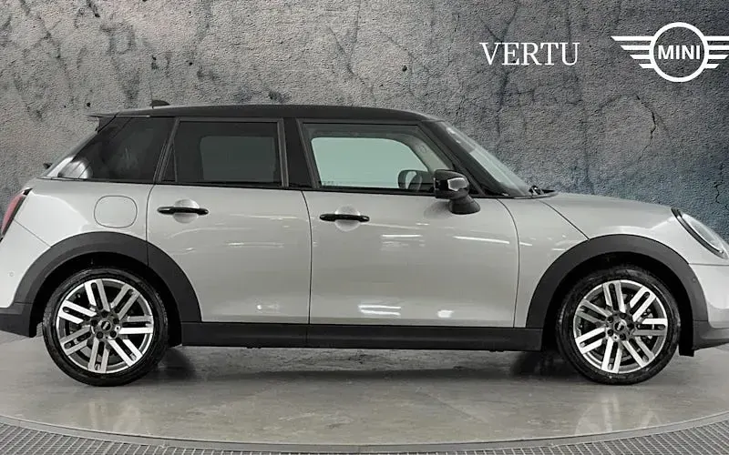 Used Mini Cooper Classic 150 kW (204 HP) 2026 Hatchback