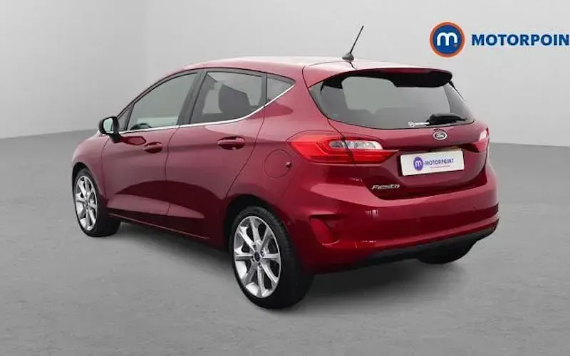 Begagnad Ford Fiesta Titanium 101 HK (74 kW) 2021 Halvkombi