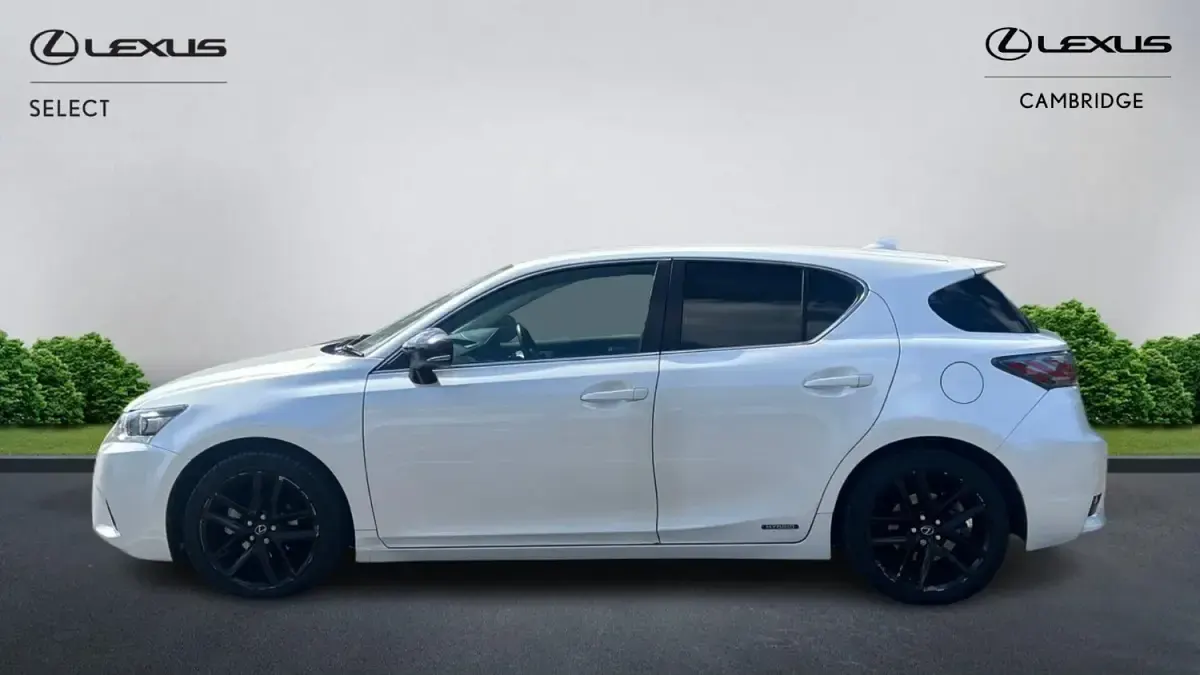 Used Lexus CT200h Sport Line 2017 White Hatchback