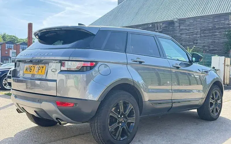Used Land Rover Range Rover evoque SE 179 HP (131 kW) 2018 Grey SUV