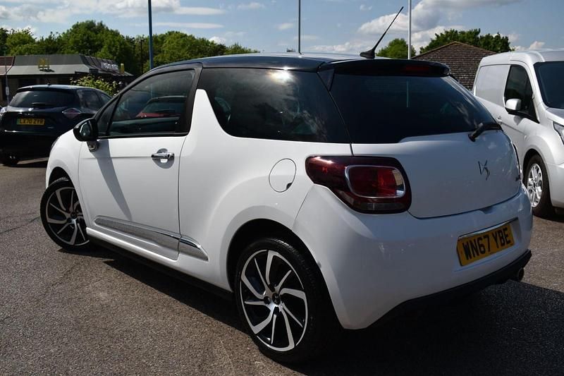 Used DS Automobiles DS3 Connected Chic 2017 White Hatchback
