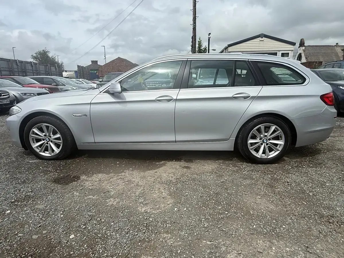 Used BMW 520 184 HP (135 kW) 2013 Silver Estate