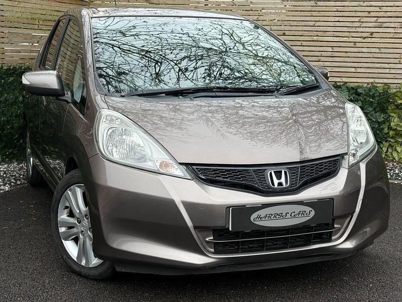 Used Honda Jazz ES 99 HP (72 kW) 2014 Brown Hatchback