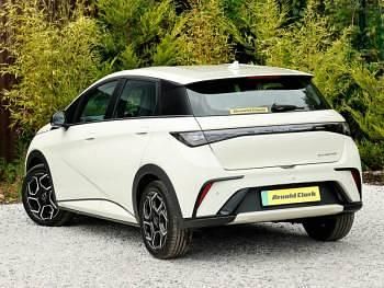 New BYD Dolphin Comfort 150 kW (204 HP) 2025 White Hatchback