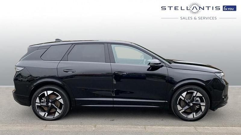 Used Vauxhall Grandland Ultimate 154 kW (210 HP) 2024 Black SUV