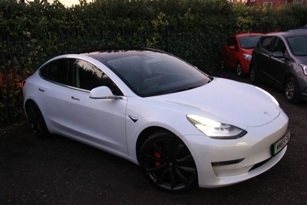 White Used 2019 Tesla Model 3 Performance Sedan | £19,950 (Fair price) - Image 1/1