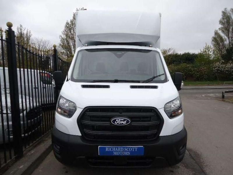 Novo Ford Transit 2026 Branco Citadino