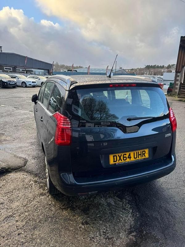 Used Peugeot 5008 Active 2014 Blue MPV