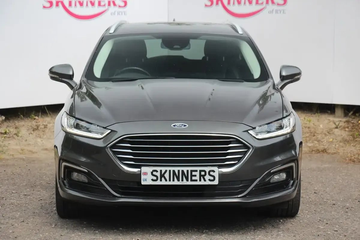Used Ford Mondeo Titanium 187 HP (137 kW) 2019 Grey Estate