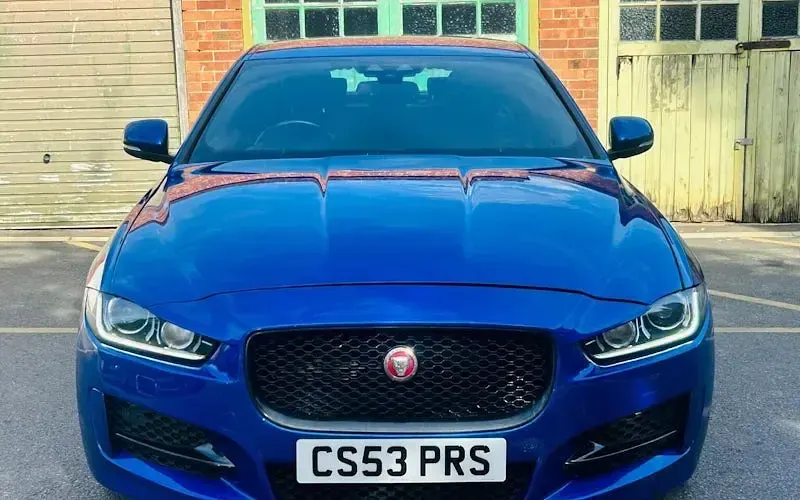 Used Jaguar XE R-Sport 179 HP (131 kW) 2019 Sedan