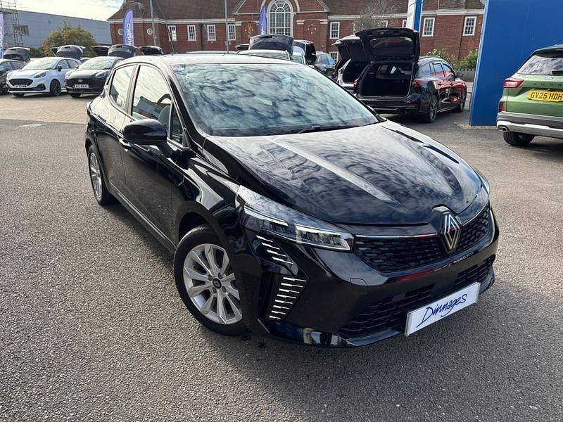 Diamond black Used 2024 Renault Clio V Evolution Hatchback | £15,500 (Super price) - Image 1/4
