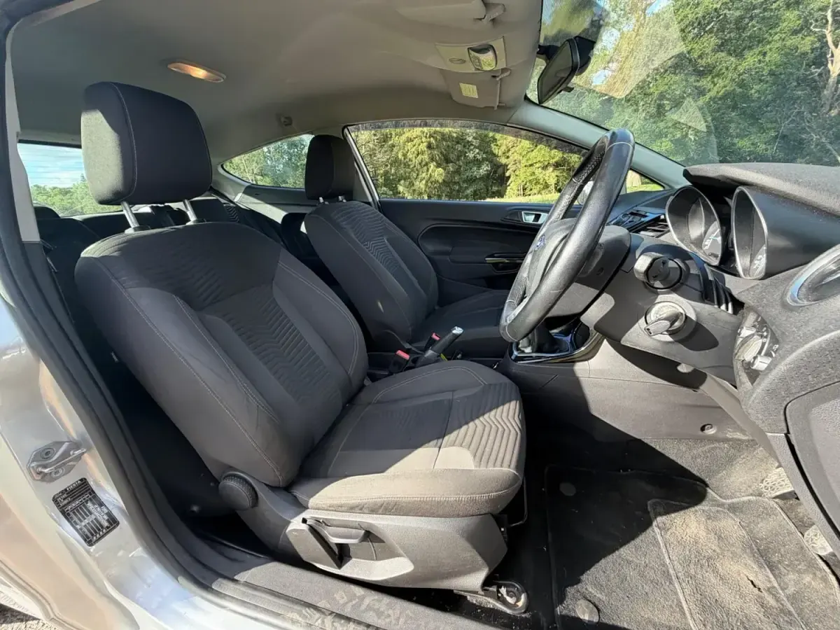 Used Ford Fiesta Zetec 2013 Silver Hatchback
