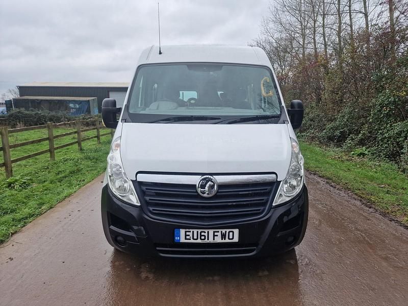 Used Vauxhall Movano 100 HP (73 kW) 2011 White MPV