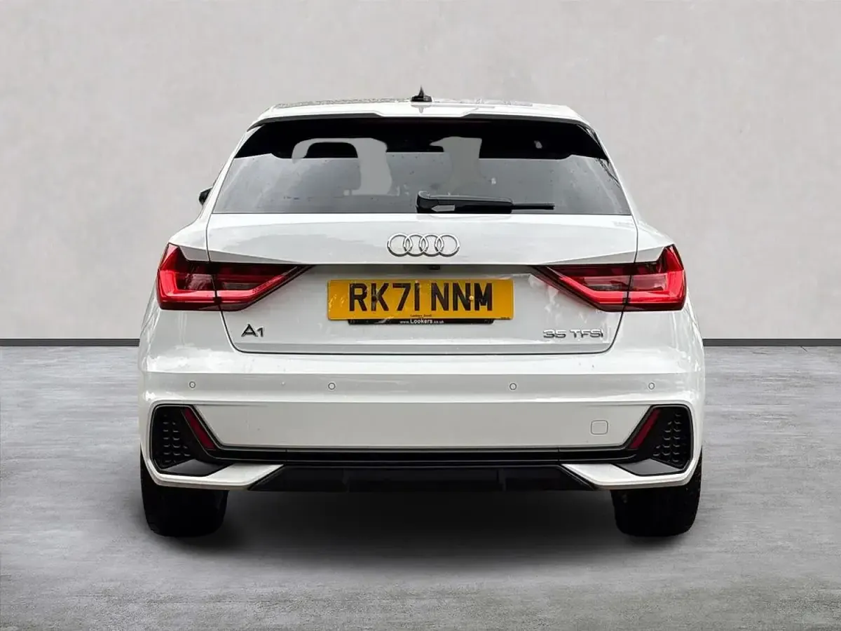 Used Audi A1 Sportback Premium 150 HP (110 kW) 2021 White Hatchback