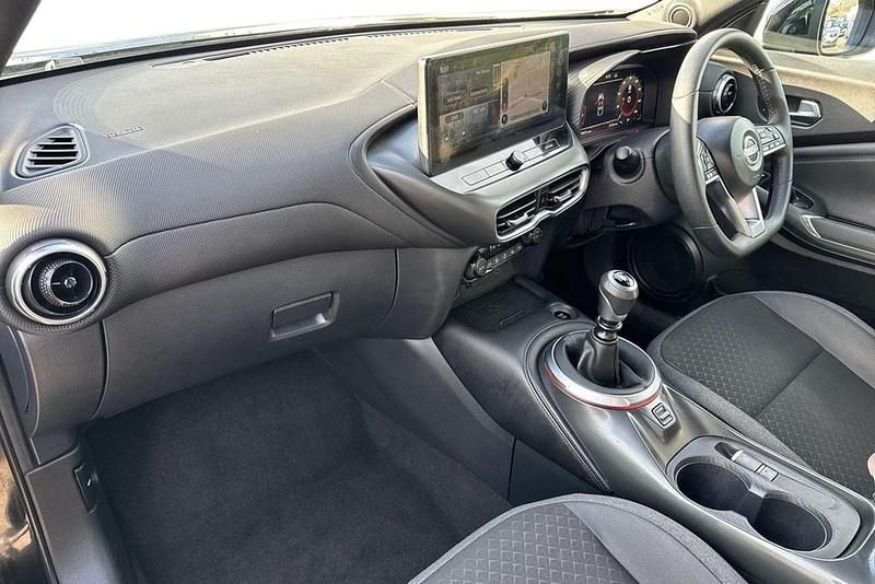 Used Nissan Juke N-Connecta 114 HP (83 kW) 2024 Black SUV