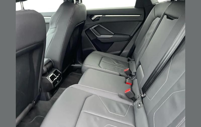 Used Audi Q3 Black Edition 150 HP (110 kW) 2025 White SUV