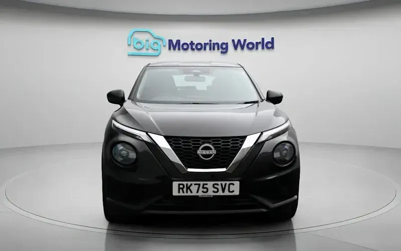Usado Nissan Juke Acenta Premium 114 CV (83 kW) 2025 Negro SUV