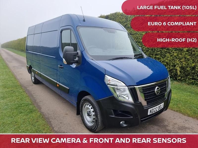 Used Nissan Interstar Tekna 135 HP (99 kW) 2022 Blue Van