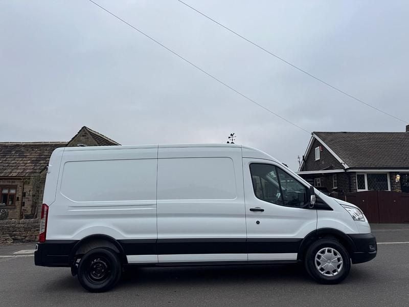 Begagnad Ford Transit Trend 2022 Vit